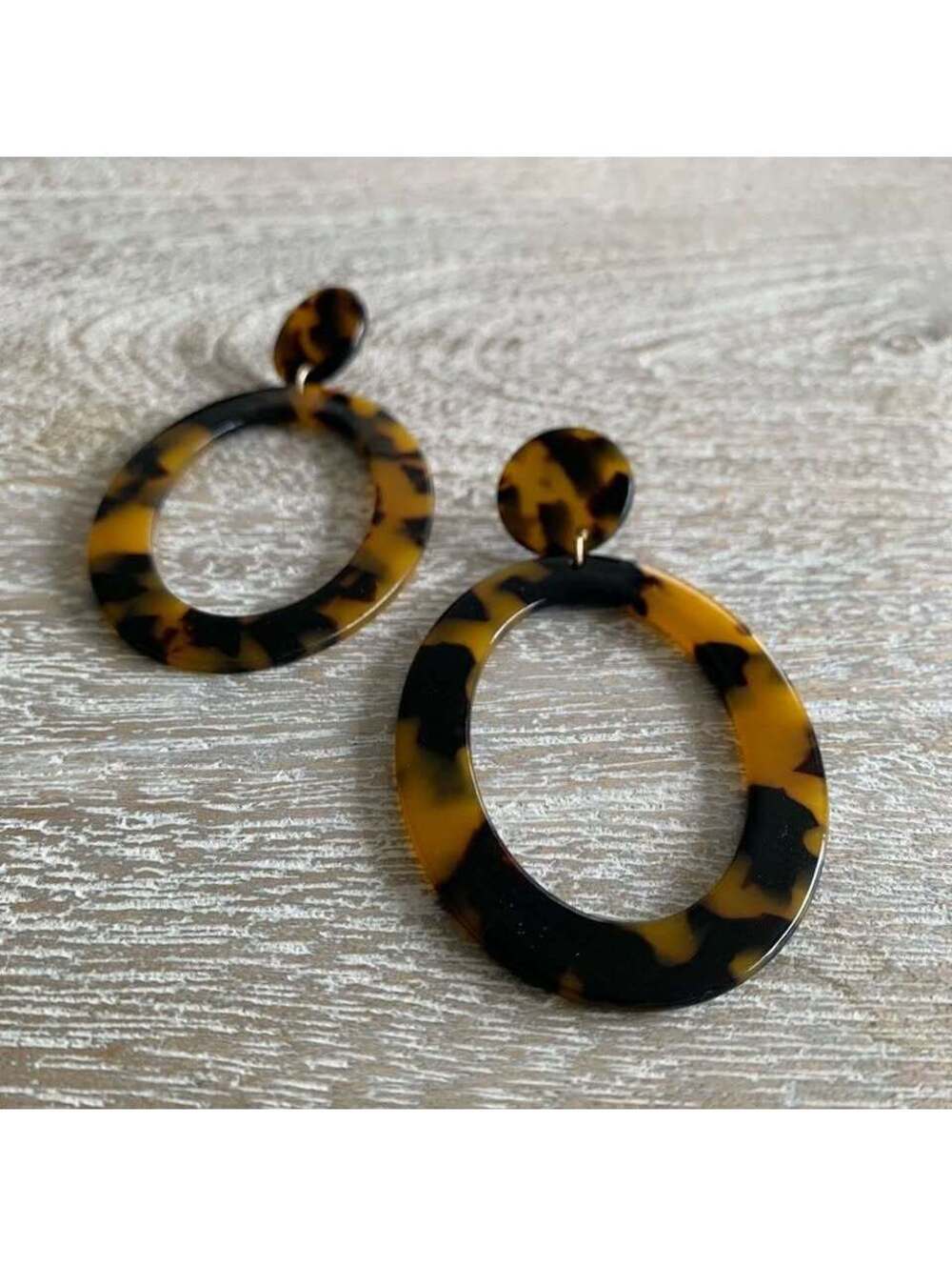 Tortoise Shell Oval Statement Earrings - Picture 2 of 5